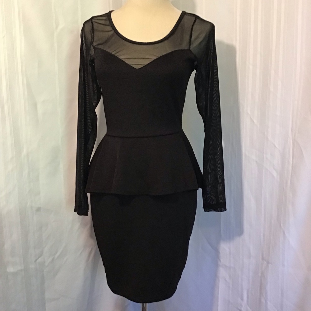 ⬇️Love J Med Black‎ Dress